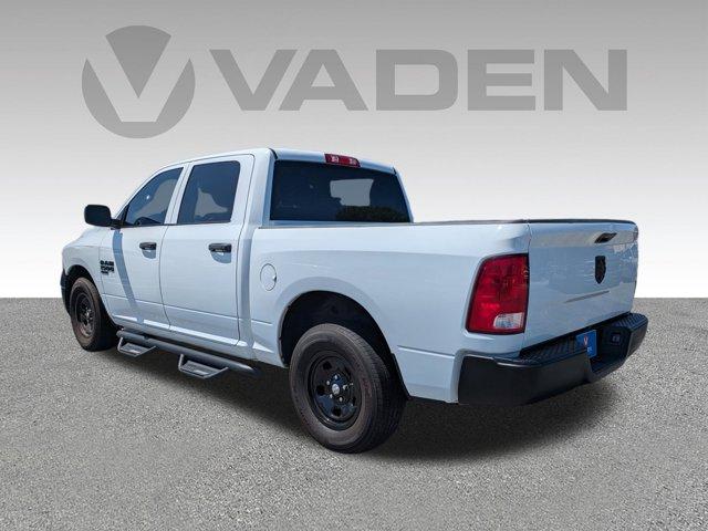 2022 Ram 1500 Classic Vehicle Photo in BRUNSWICK, GA 31525-1881
