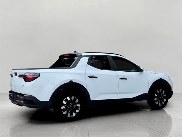 2025 Hyundai SANTA CRUZ Vehicle Photo in Green Bay, WI 54304