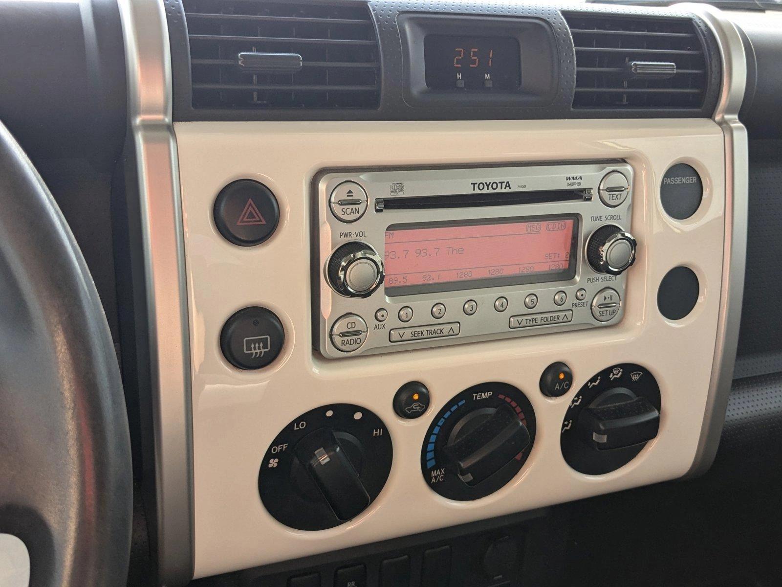 2012 Toyota FJ Cruiser Vehicle Photo in Austin, TX 78728