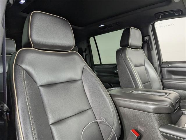 2022 GMC Yukon XL Vehicle Photo in ENGLEWOOD, CO 80113-6708