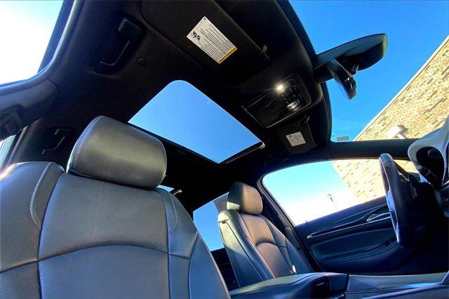 2022 Buick Enclave Vehicle Photo in TOPEKA, KS 66609-0000