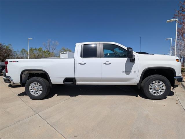 2025 Chevrolet Silverado 3500 HD Vehicle Photo in ENGLEWOOD, CO 80113-6708