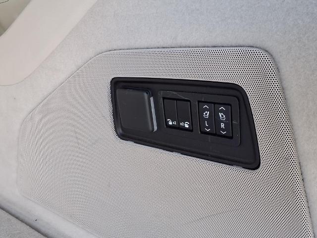 2023 Cadillac Escalade ESV Vehicle Photo in SMITHTOWN, NY 11787-5023