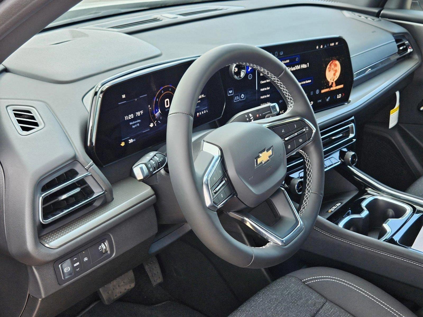 2025 Chevrolet Traverse Vehicle Photo in WACO, TX 76710-2592