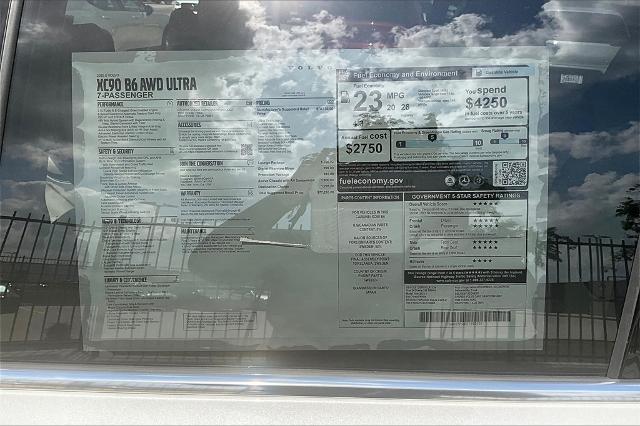 2025 Volvo XC90 Vehicle Photo in Grapevine, TX 76051