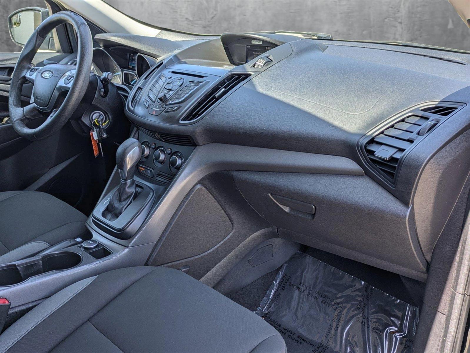 2016 Ford Escape Vehicle Photo in Tustin, CA 92782