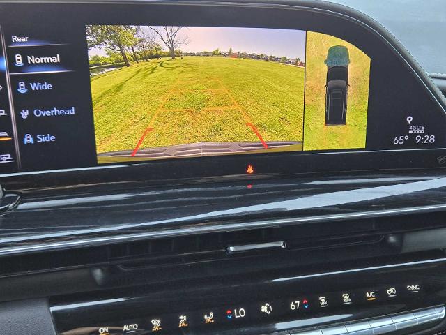 2022 Cadillac Escalade Vehicle Photo in DENTON, TX 76210-9321