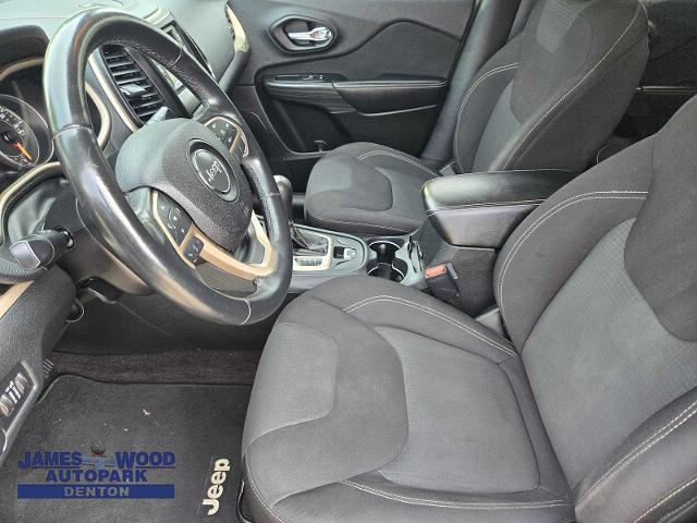 2016 Jeep Cherokee Vehicle Photo in DENTON, TX 76210-9321