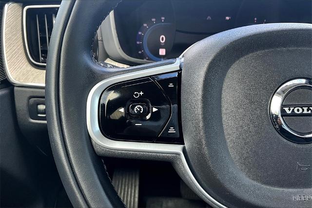 2022 Volvo XC60 Vehicle Photo in Houston, TX 77007