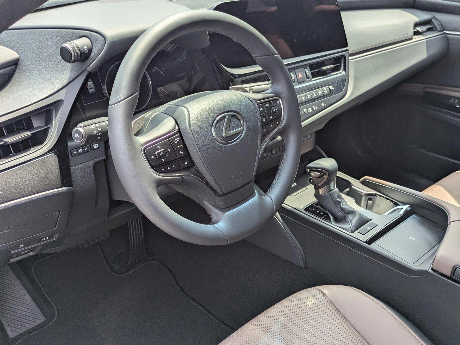 2025 Lexus ES 350 Vehicle Photo in Clearwater, FL 33761