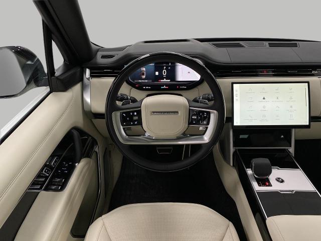 2025 Range Rover Vehicle Photo in Appleton, WI 54913