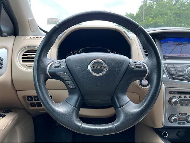 2017 Nissan Pathfinder Vehicle Photo in Savannah, GA 31419