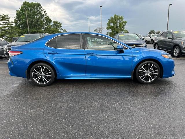 2018 Toyota Camry Vehicle Photo in COLUMBIA, MO 65203-3903
