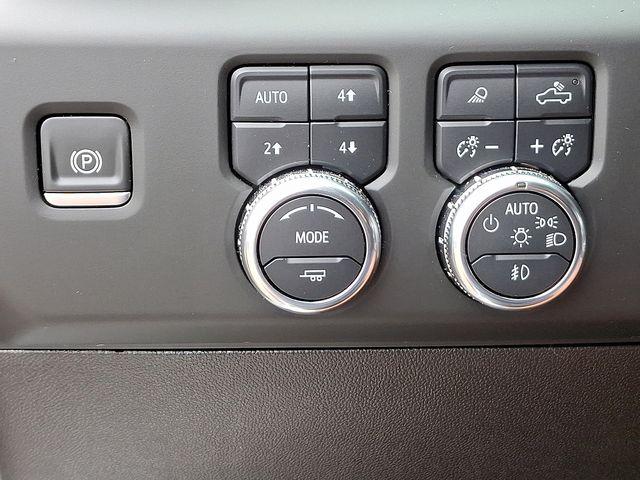 2024 GMC Sierra 3500 HD Vehicle Photo in DANBURY, CT 06810-5034