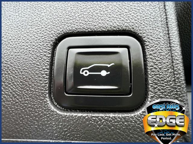 2022 GMC Terrain Vehicle Photo in Roslyn, NY 11576