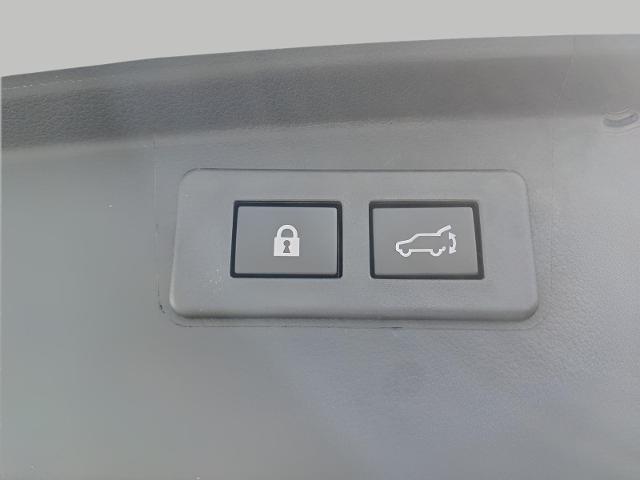 2025 Subaru Outback Vehicle Photo in Green Bay, WI 54304