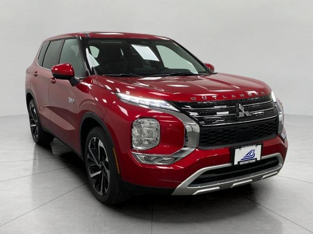 2025 Mitsubishi Outlander Plug-In Hybrid Vehicle Photo in Neenah, WI 54956