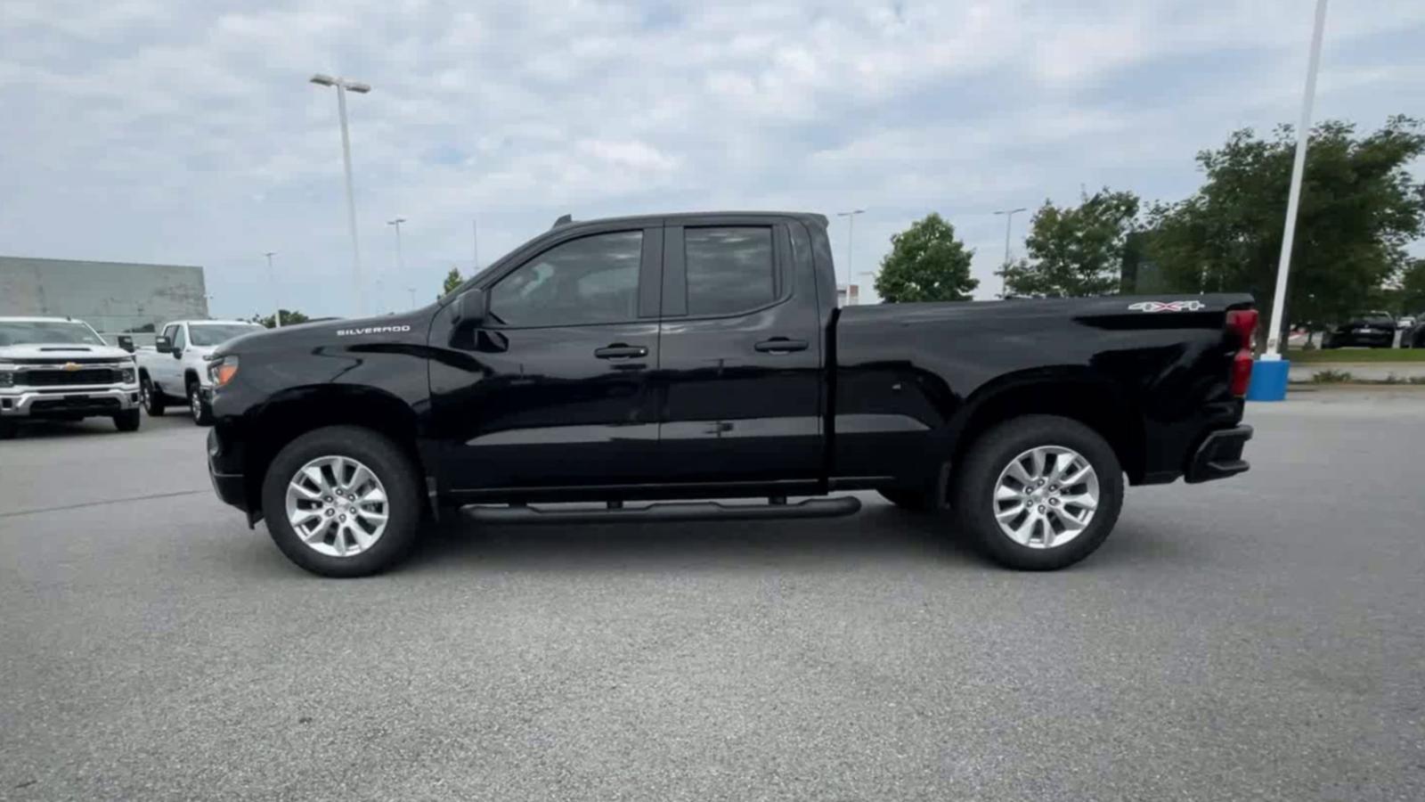 2024 Chevrolet Silverado 1500 Vehicle Photo in BENTONVILLE, AR 72712-4322