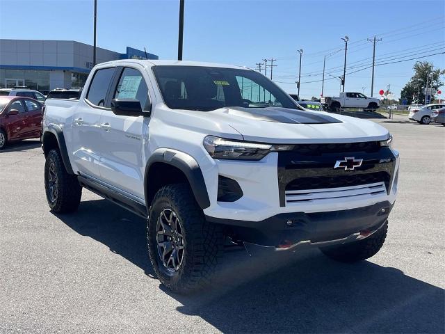 2024 Chevrolet Colorado Vehicle Photo in ALCOA, TN 37701-3235