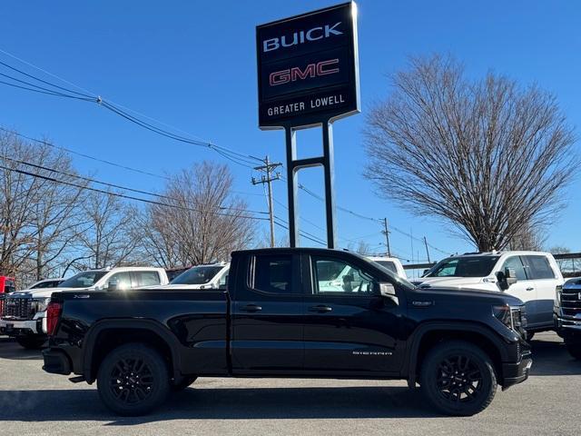 2025 GMC Sierra 1500 Vehicle Photo in LOWELL, MA 01852-4336