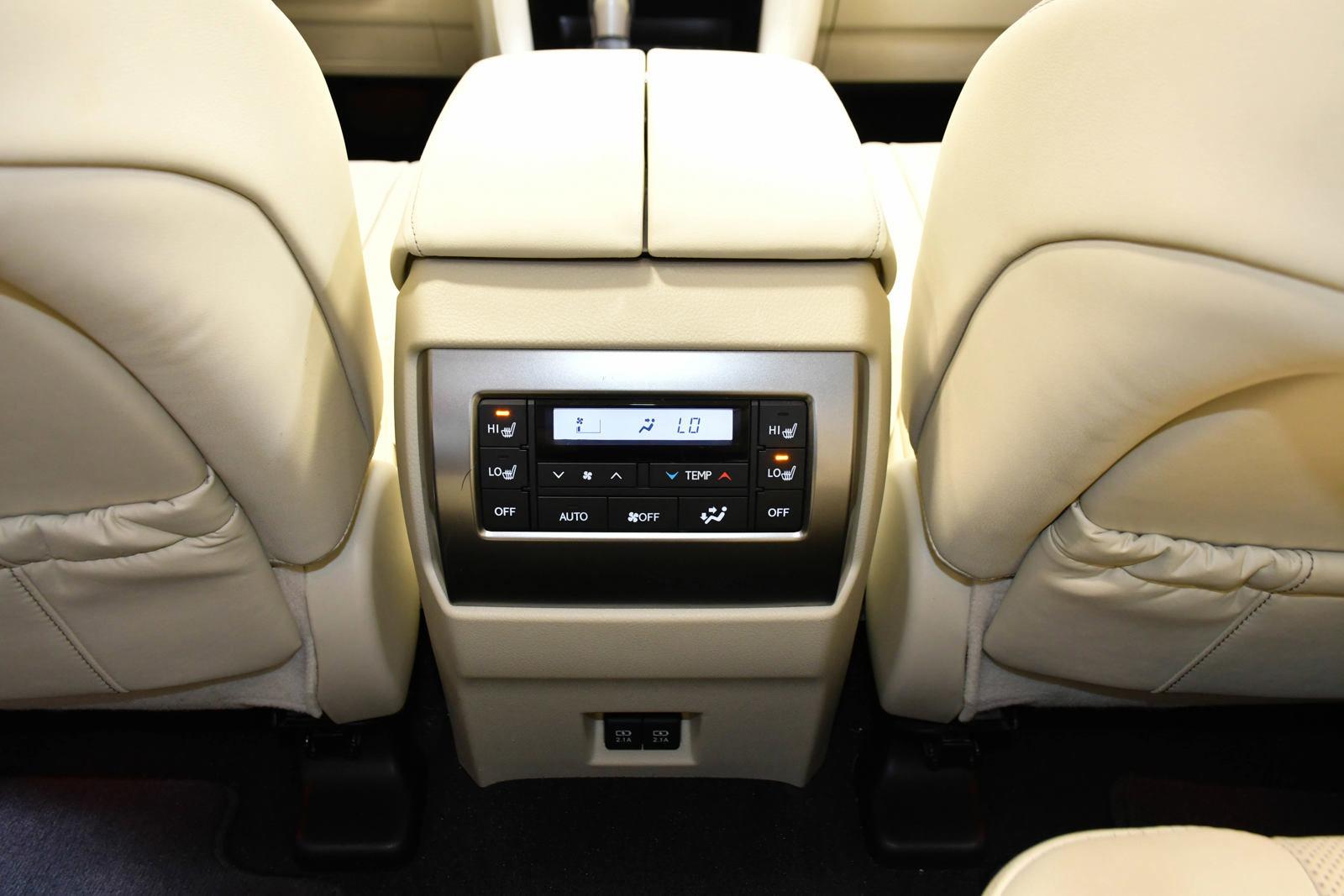 2023 Lexus GX 460 Vehicle Photo in DALLAS, TX 75235