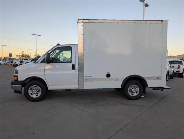 2024 Chevrolet Express Commercial Cutaway Vehicle Photo in ENGLEWOOD, CO 80113-6708