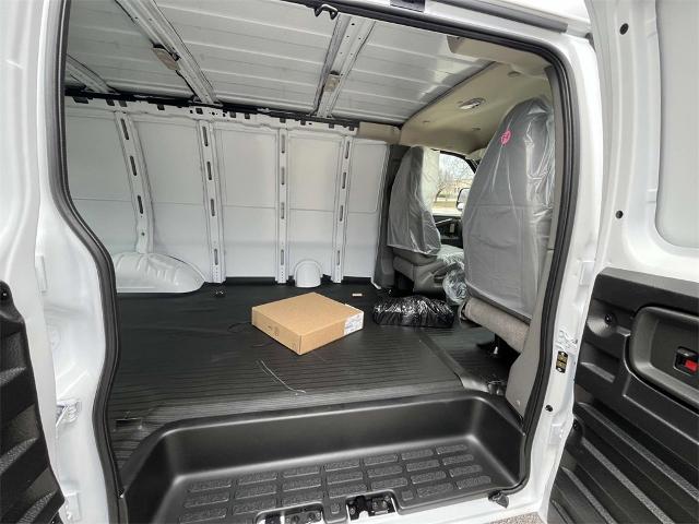 2025 Chevrolet Express Cargo 2500 Vehicle Photo in ALCOA, TN 37701-3235