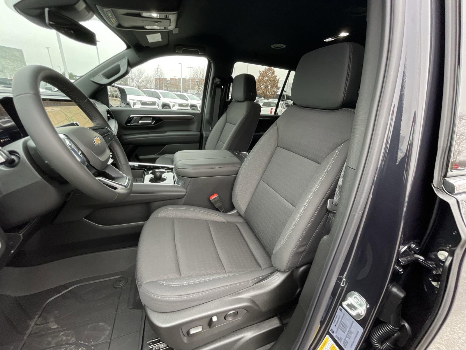 2025 Chevrolet Tahoe Vehicle Photo in BENTONVILLE, AR 72712-4322