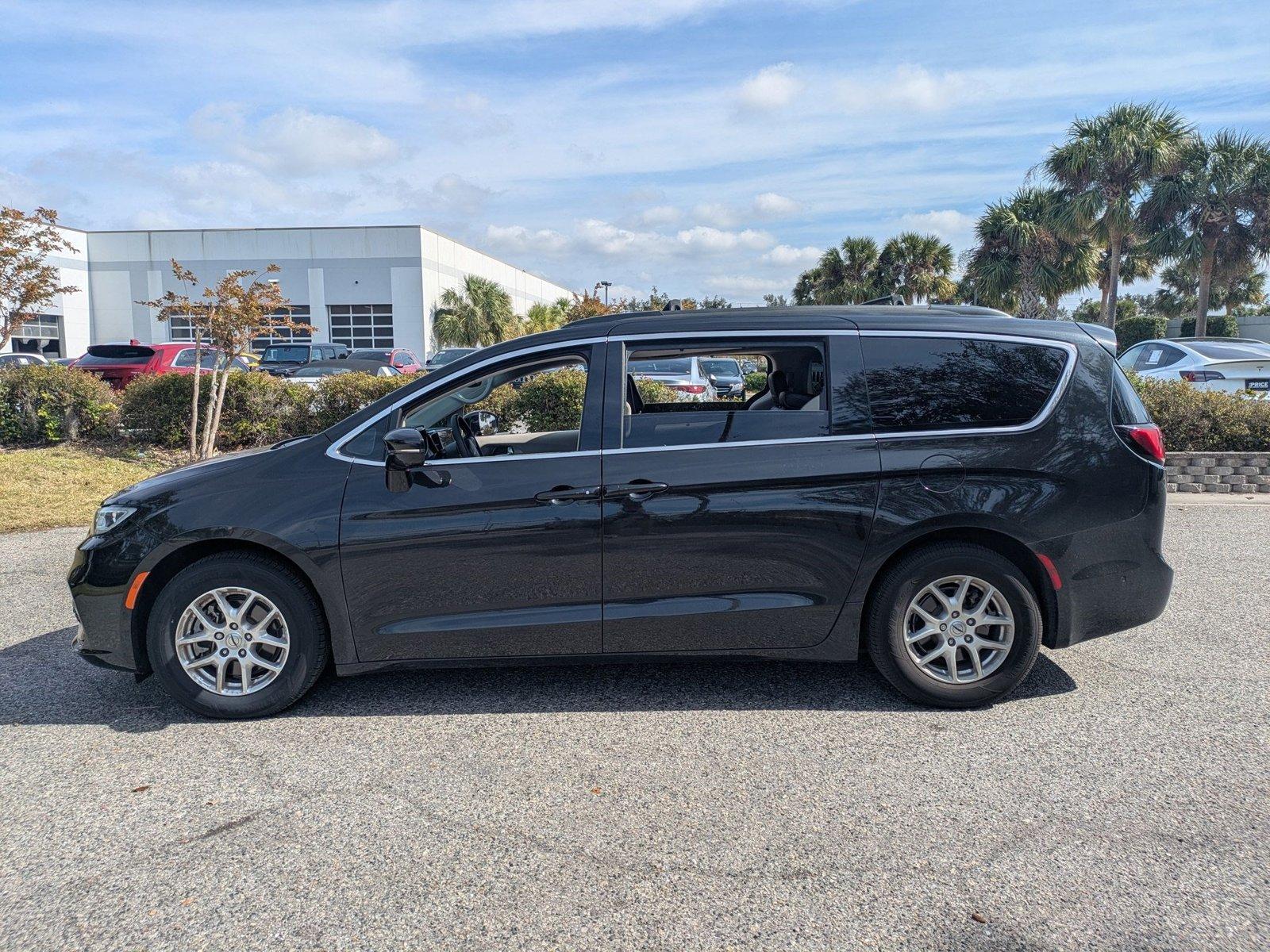 2022 Chrysler Pacifica Vehicle Photo in Sarasota, FL 34231