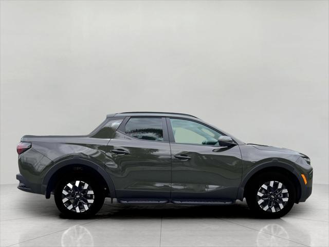 2025 Hyundai SANTA CRUZ Vehicle Photo in Green Bay, WI 54304