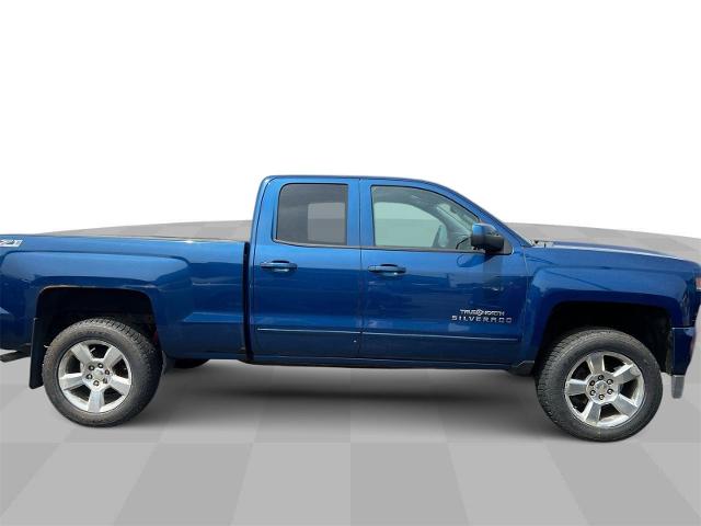 2017 Chevrolet Silverado 1500 Vehicle Photo in MASSENA, NY 13662-2255