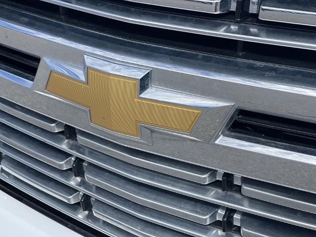 2023 Chevrolet Suburban Vehicle Photo in BENTONVILLE, AR 72712-4322