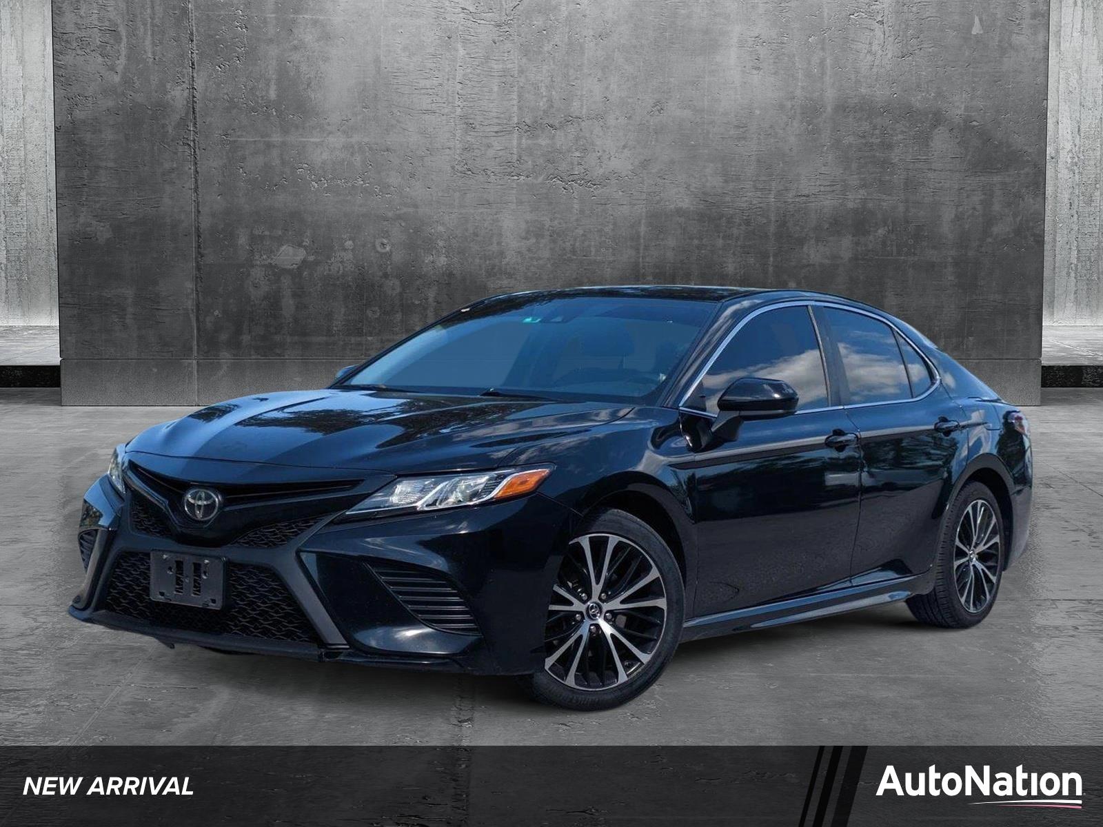 2019 Toyota Camry Vehicle Photo in GREENACRES, FL 33463-3207