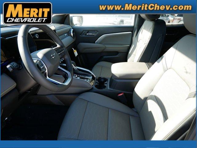 2025 Chevrolet Colorado Vehicle Photo in MAPLEWOOD, MN 55119-4794