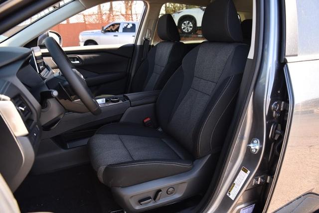 2025 Nissan Rogue Vehicle Photo in Ballwin, MO 63011