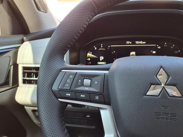 2025 Mitsubishi Outlander Vehicle Photo in Tampa, FL 33612