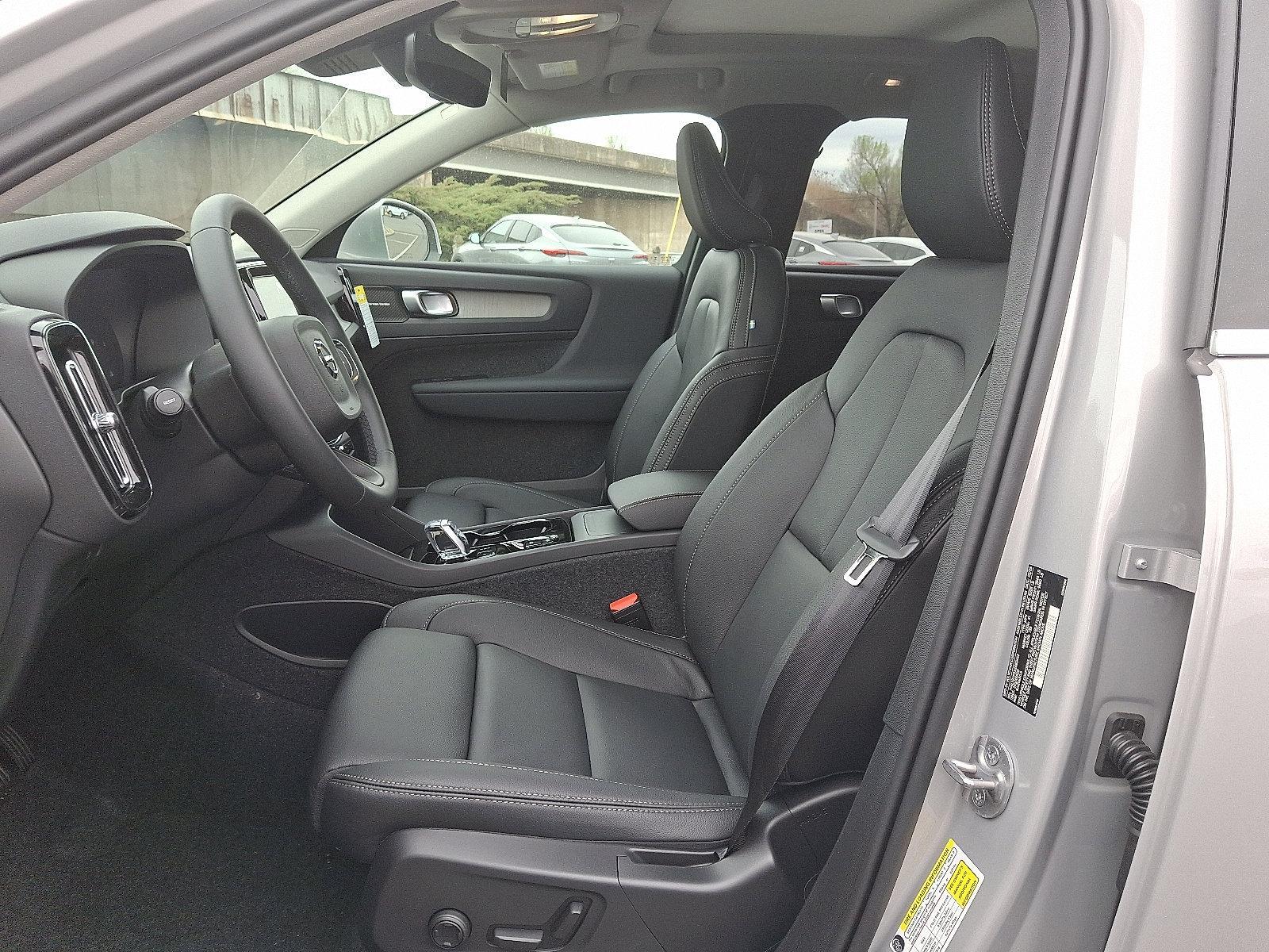 2025 Volvo XC40 Vehicle Photo in Trevose, PA 19053