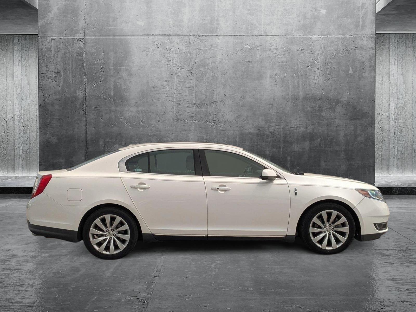 2015 Lincoln MKS Vehicle Photo in St. Petersburg, FL 33713