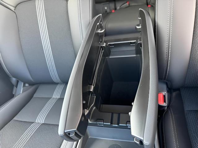 2025 Mazda CX-50 Vehicle Photo in Green Bay, WI 54304