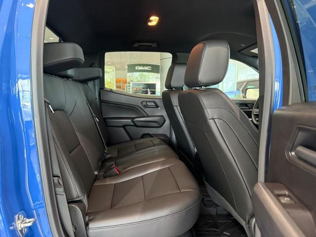 2025 Chevrolet Colorado Vehicle Photo in COLUMBIA, MO 65203-3903