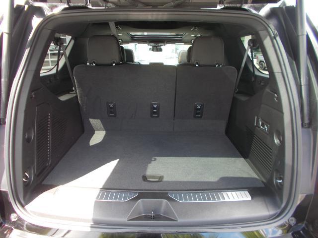 2024 GMC Yukon XL Vehicle Photo in LOWELL, MA 01852-4336