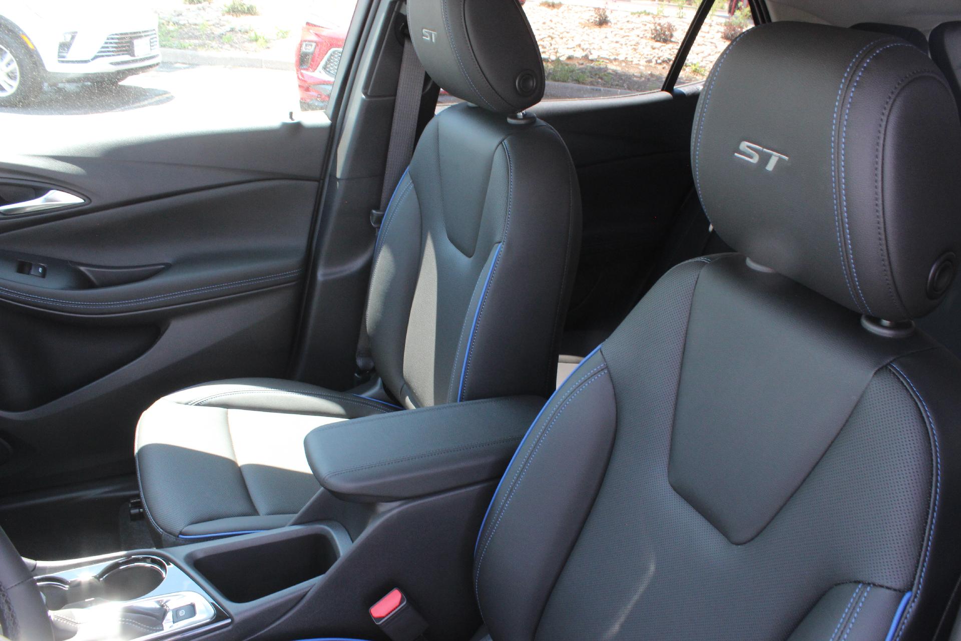 2026 Buick Encore GX Vehicle Photo in AURORA, CO 80012-4011