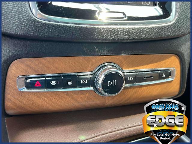 2021 Volvo XC90 Vehicle Photo in Roslyn, NY 11576