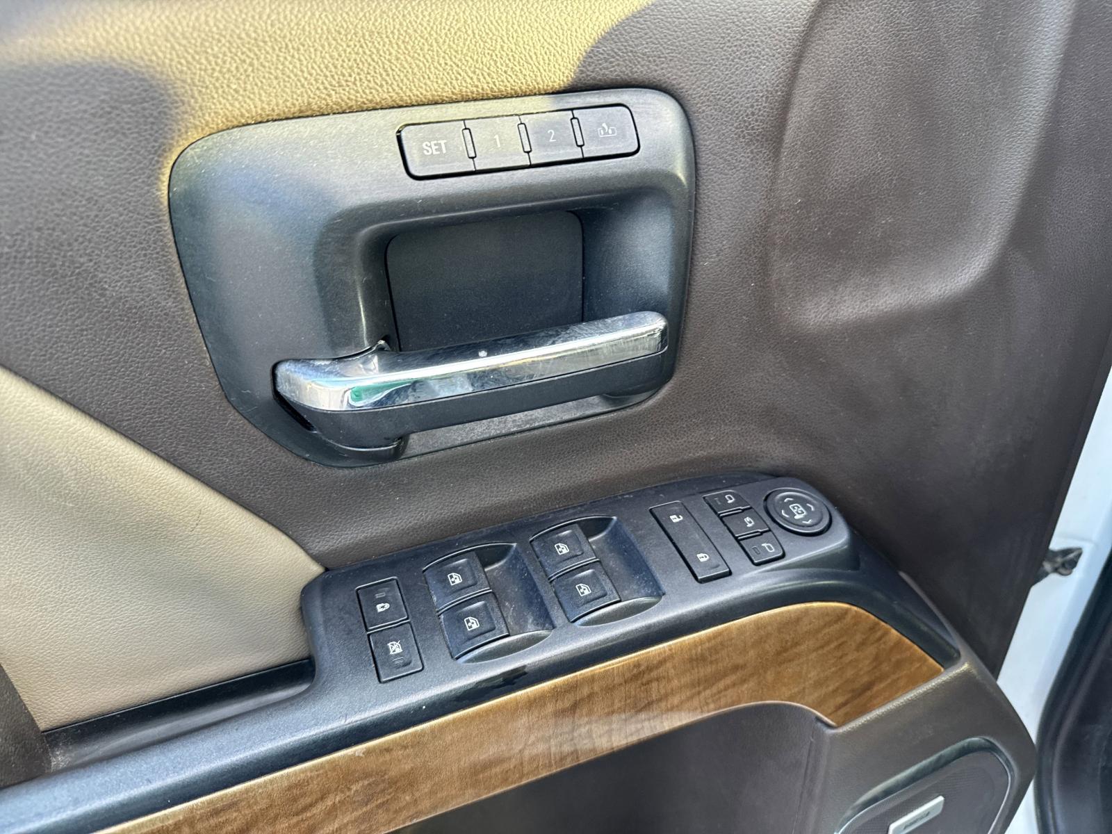 2015 Chevrolet Silverado 3500 HD Vehicle Photo in GEORGETOWN, TX 78626-7508