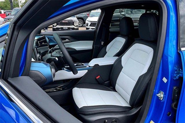 2025 Chevrolet Equinox EV Vehicle Photo in KANSAS CITY, MO 64114-4502
