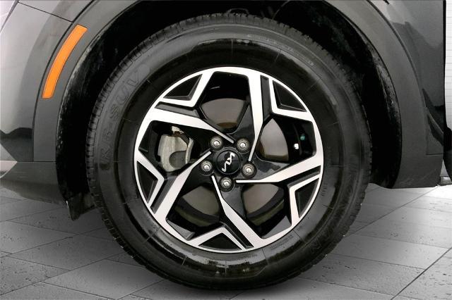 2023 Kia Sportage Vehicle Photo in Lees Summit, MO 64086