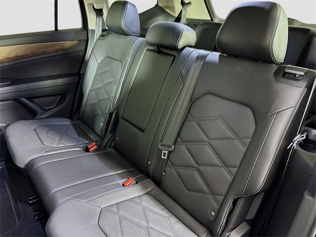 2024 Volkswagen Atlas Vehicle Photo in Puyallup, WA 98371