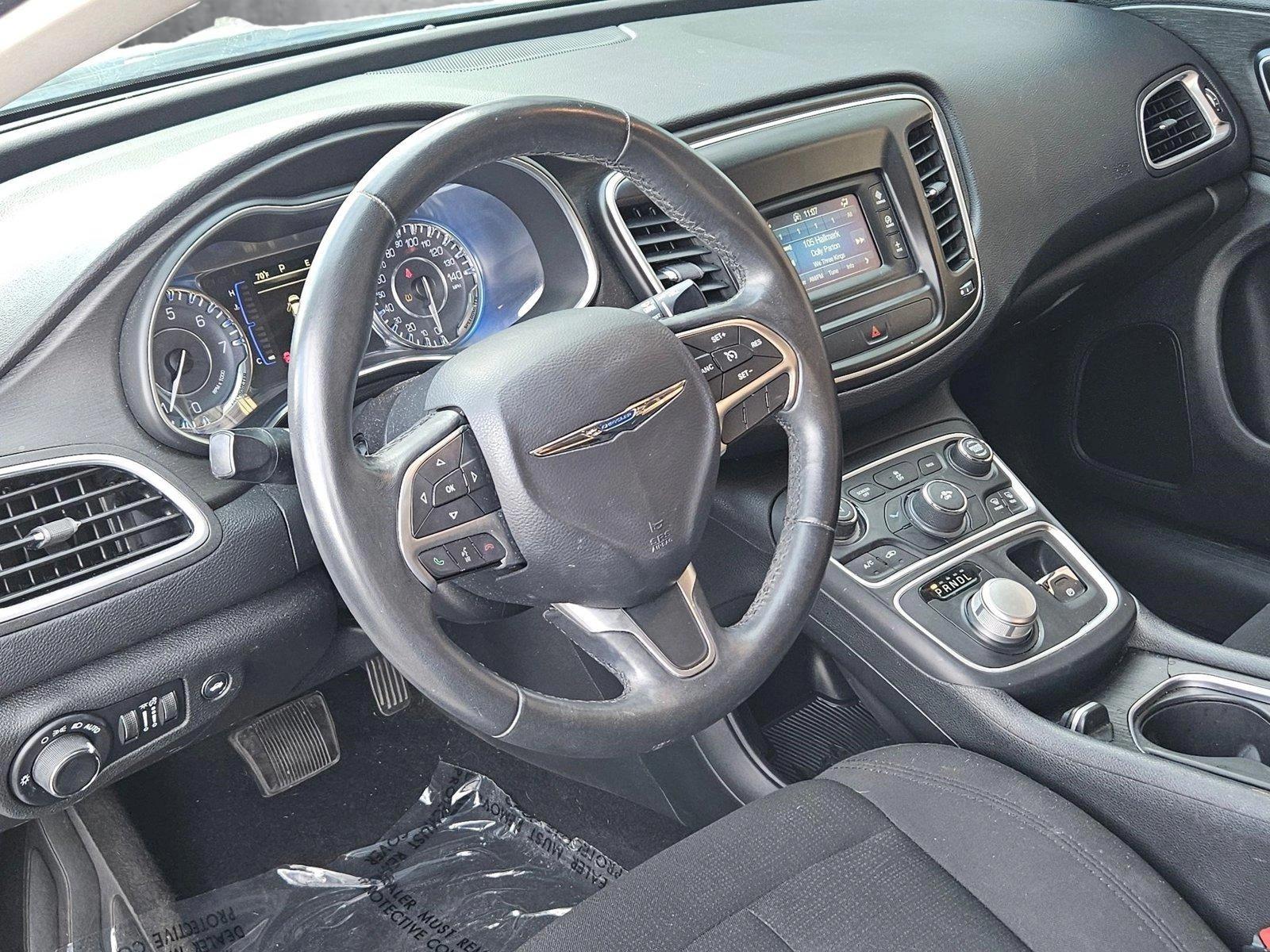 2016 Chrysler 200 Vehicle Photo in Peoria, AZ 85382