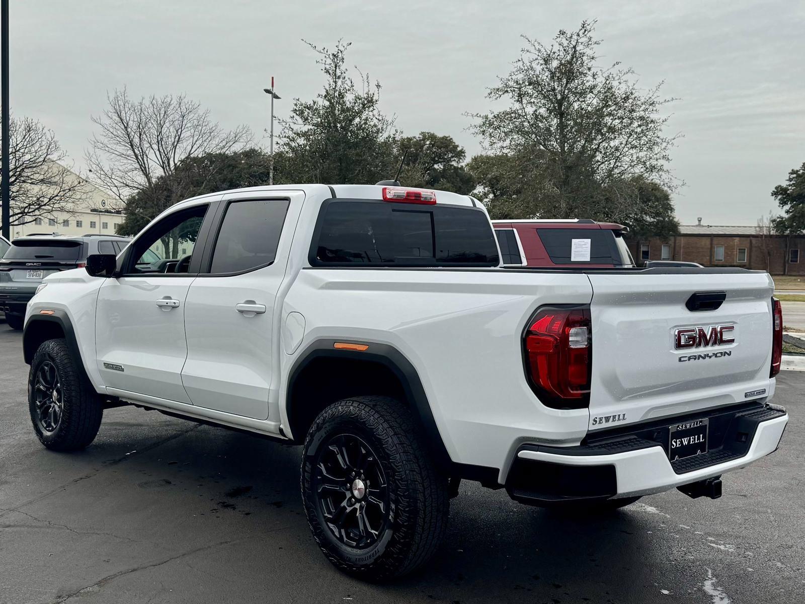 2024 GMC Canyon Vehicle Photo in DALLAS, TX 75209-3016