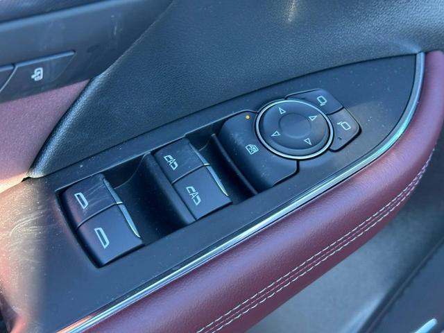 2025 Buick Envision Vehicle Photo in COLUMBIA, MO 65203-3903